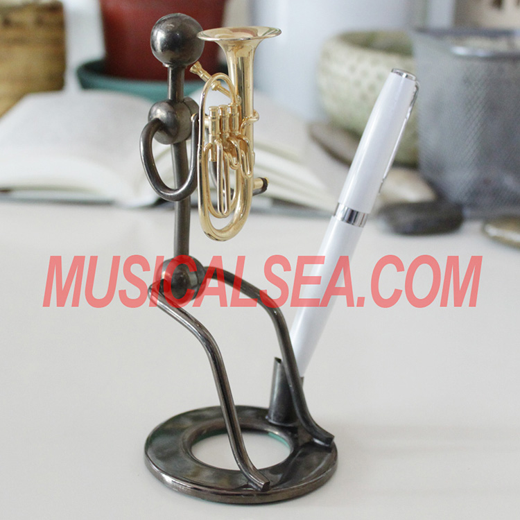 pen holder